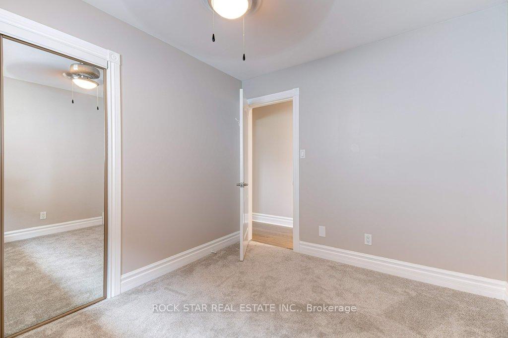 Photo 13 of 539 Upper Paradise Road, Hamilton, Gilbert — HOMEH