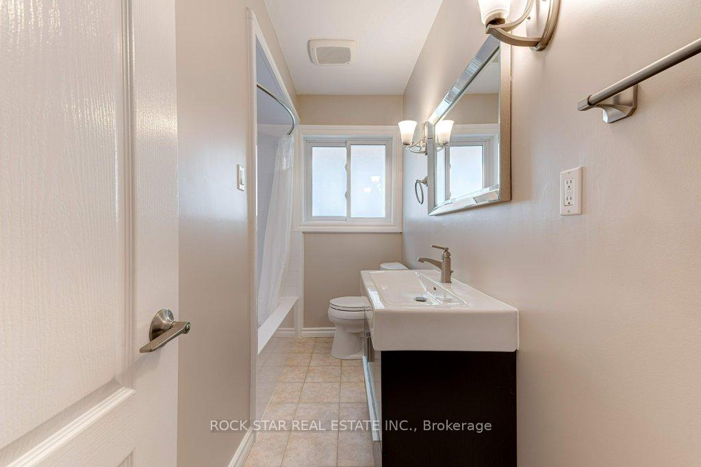 Photo 19 of 539 Upper Paradise Road, Hamilton, Gilbert — HOMEH