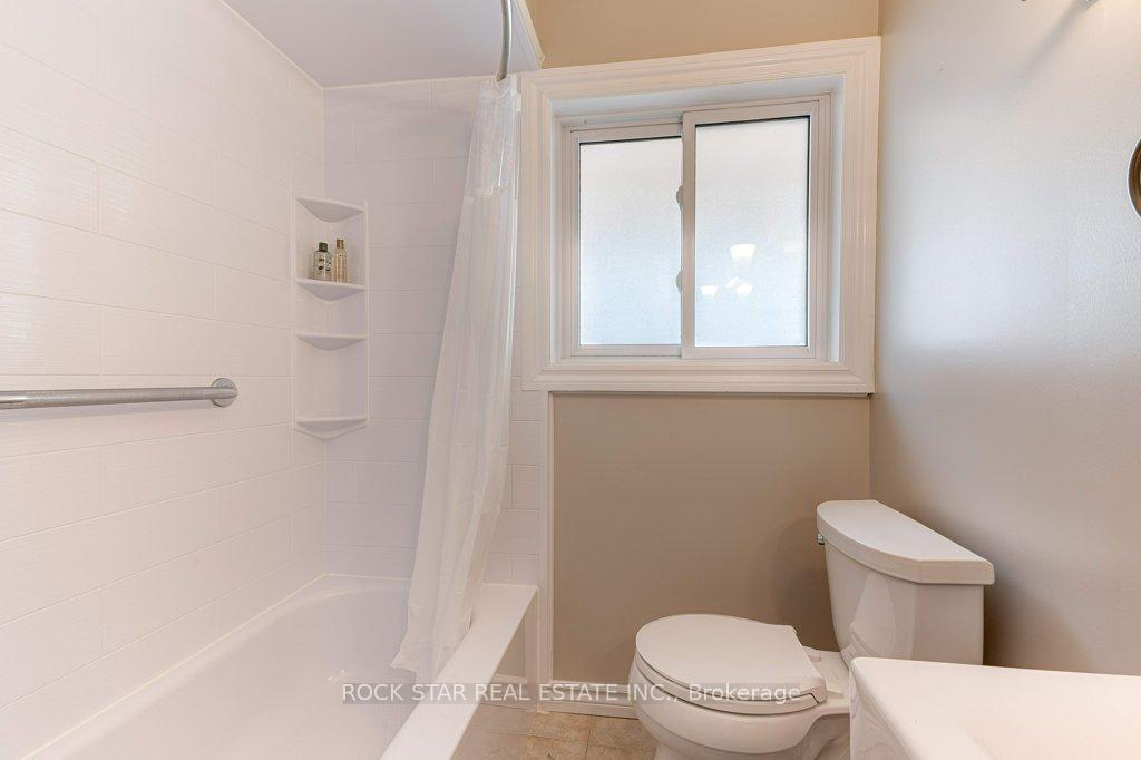 Photo 20 of 539 Upper Paradise Road, Hamilton, Gilbert — HOMEH