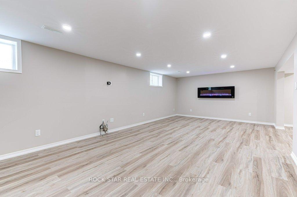 Photo 30 of 539 Upper Paradise Road, Hamilton, Gilbert — HOMEH