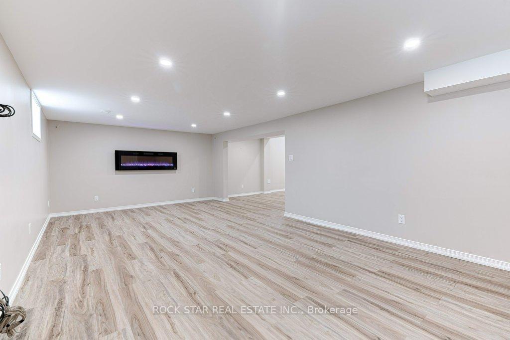 Photo 31 of 539 Upper Paradise Road, Hamilton, Gilbert — HOMEH