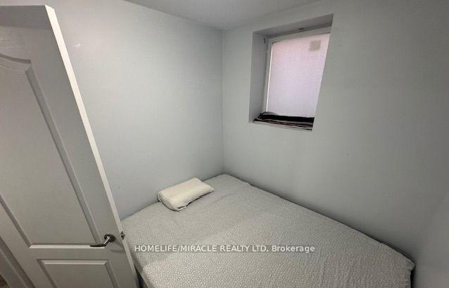 Photo 7 of 34 Brunswick St (Basement) Street, Brampton, Brampton West — HOMEH