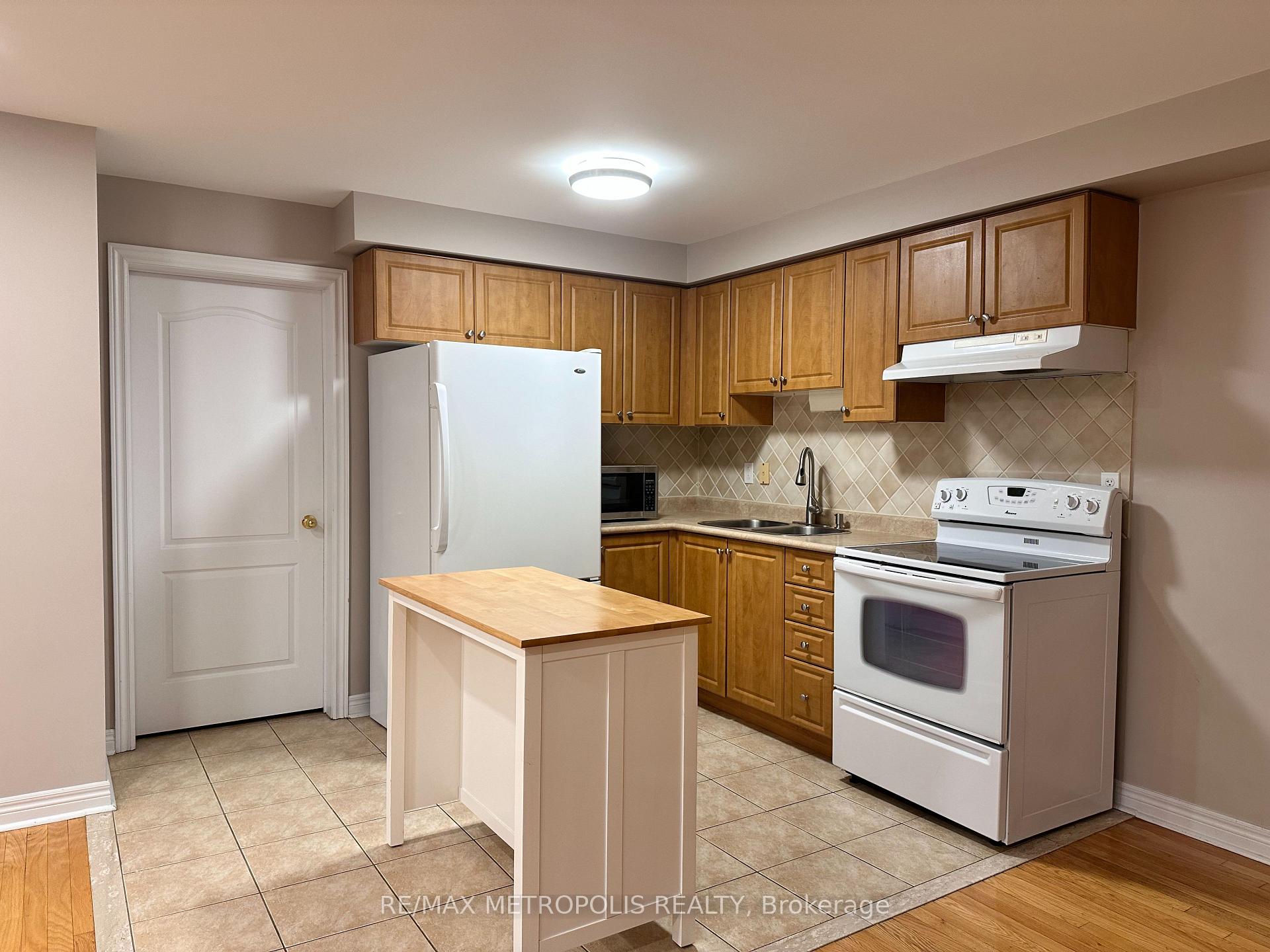 Front of Unit MAIN, 2 Sir Jacobs Crescent