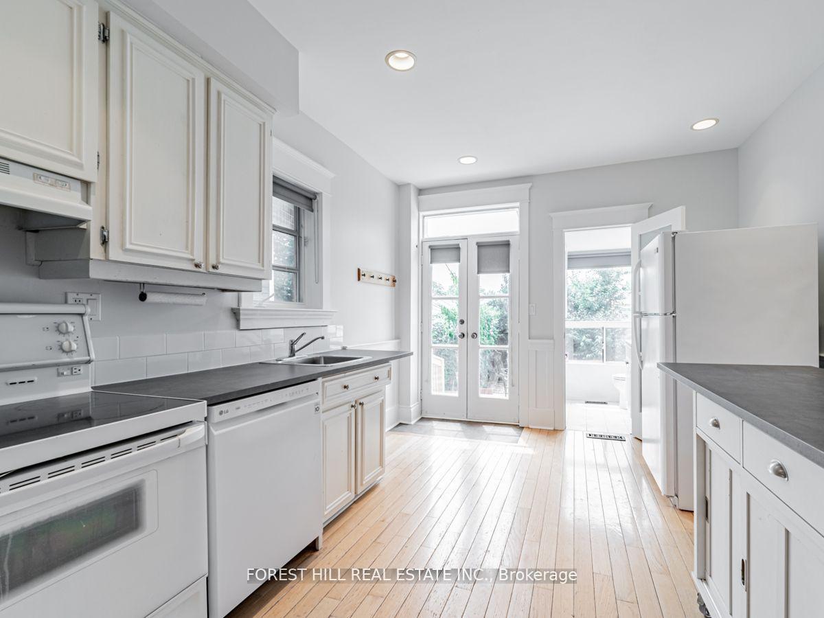 Photo 14 of 256 Beatrice Street, Toronto, Palmerston-Little Italy — HOMEH