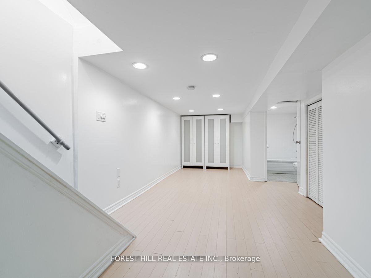Photo 13 of 256 Beatrice Street, Toronto, Palmerston-Little Italy — HOMEH