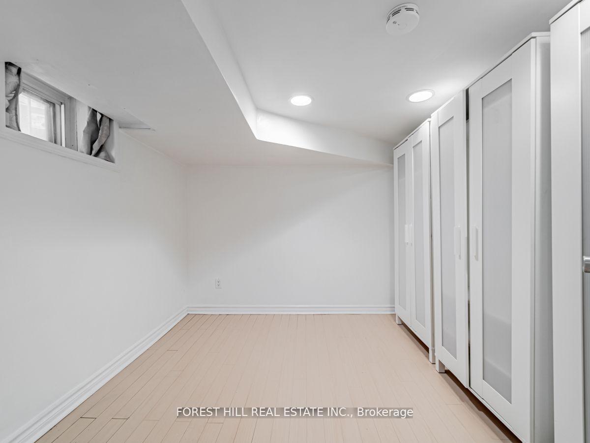 Photo 15 of 256 Beatrice Street, Toronto, Palmerston-Little Italy — HOMEH