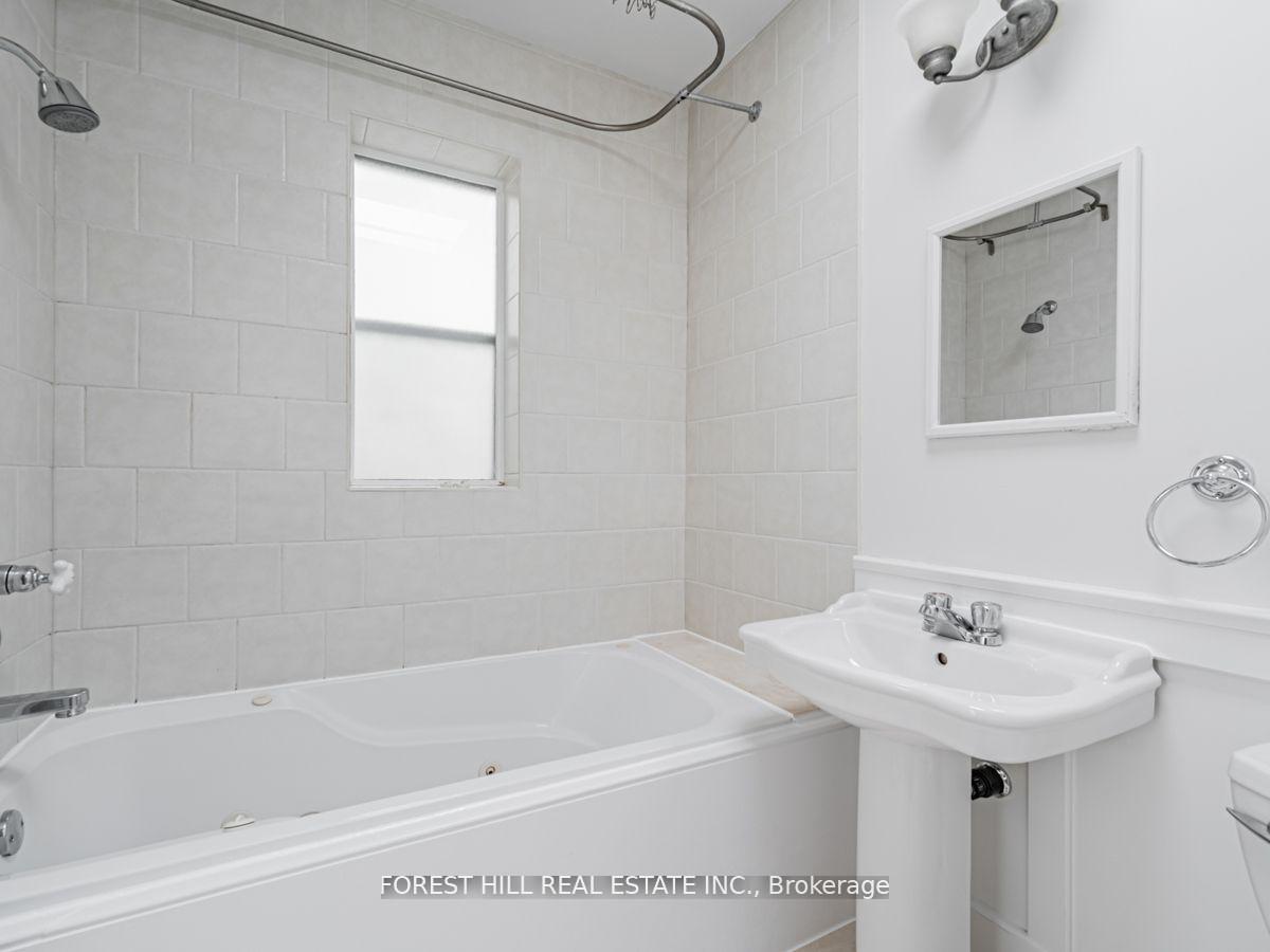 Photo 20 of 256 Beatrice Street, Toronto, Palmerston-Little Italy — HOMEH
