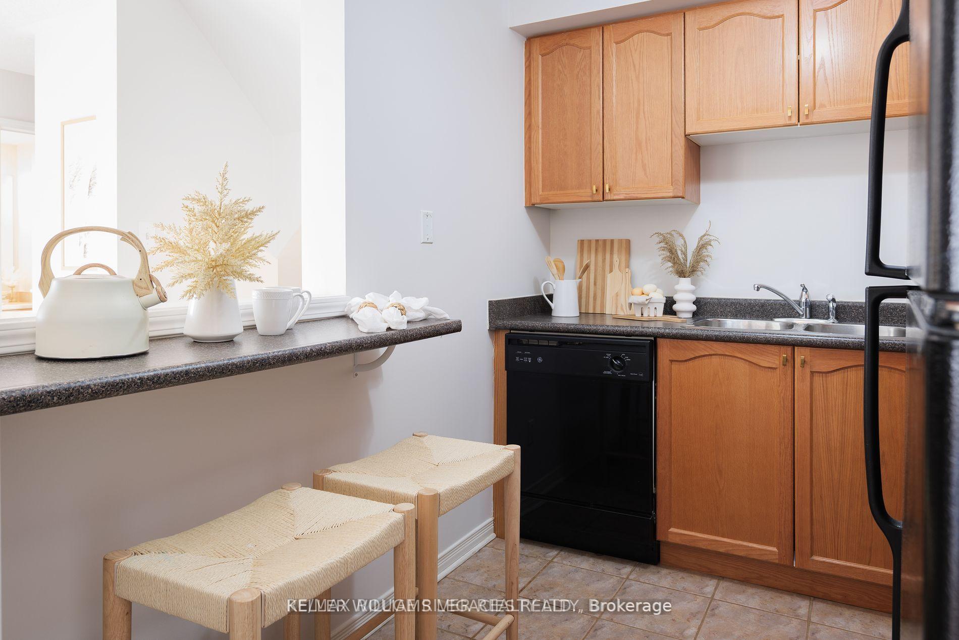 Photo 12 of Unit 43, 1775 Valley Farm Road, Pickering, Town Centre — HOMEH