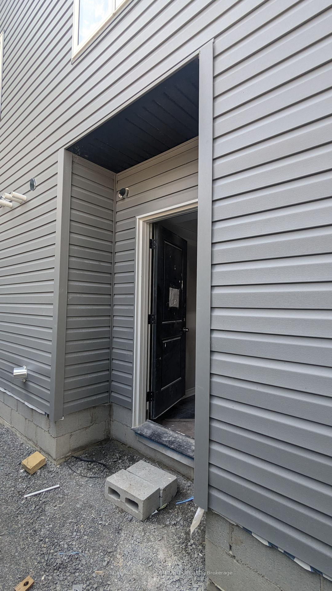 Photo 9 of Unit M, 9A Biscayne Boulevard, Georgina, Keswick South — HOMEH