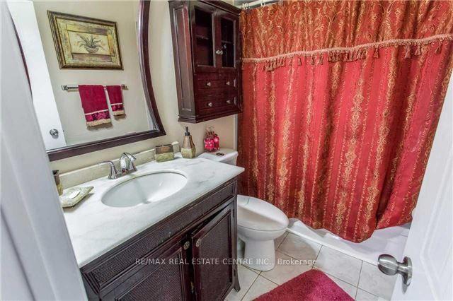 Photo 16 of 22 Matterdale (Upper) Avenue, Brampton, Fletcher's West — HOMEH