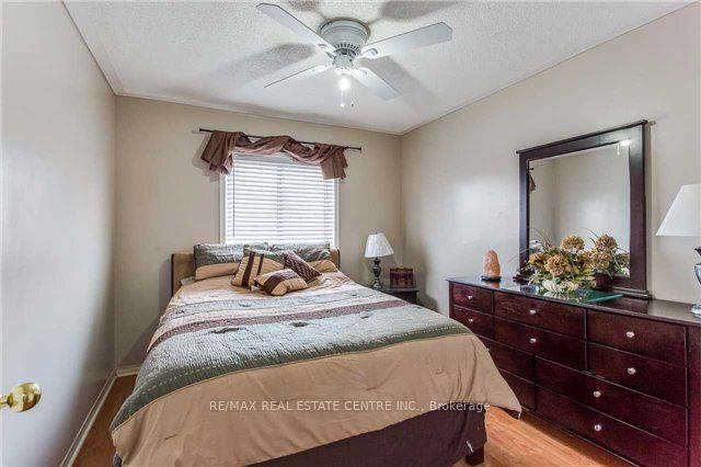 Photo 13 of 22 Matterdale (Upper) Avenue, Brampton, Fletcher's West — HOMEH
