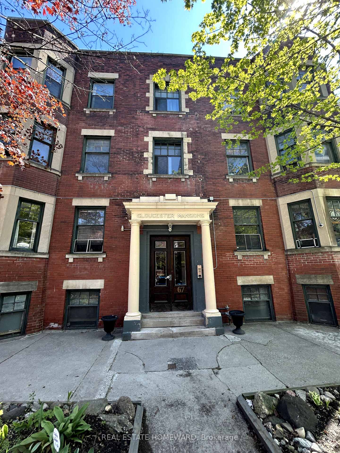 Photo 5 of Unit 8, 67 Gloucester Street, Toronto, Church-Yonge Corridor — HOMEH
