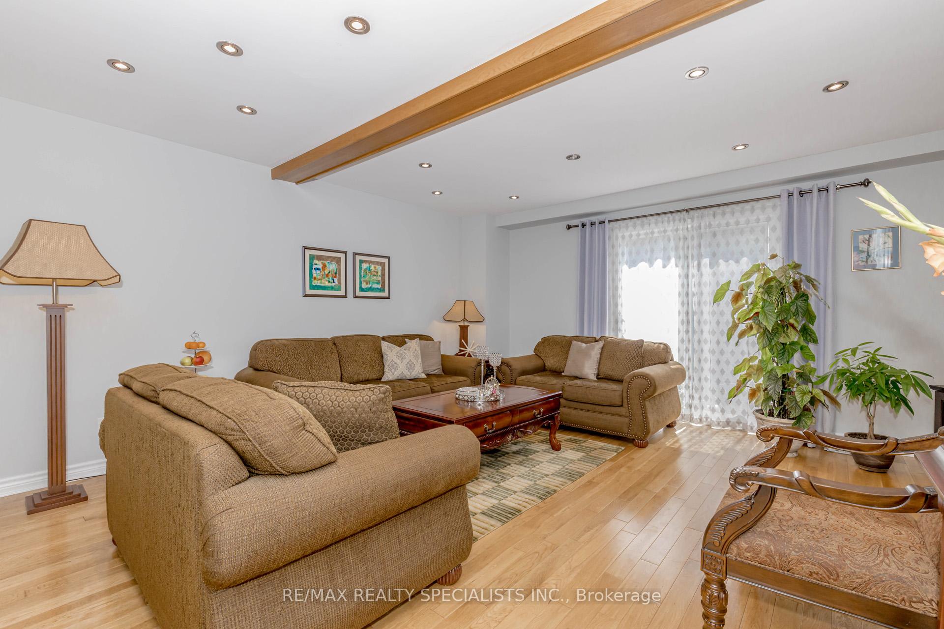 Photo 8 of Unit 66, 8136 Coventry Road, Niagara Falls, West Wood — HOMEH