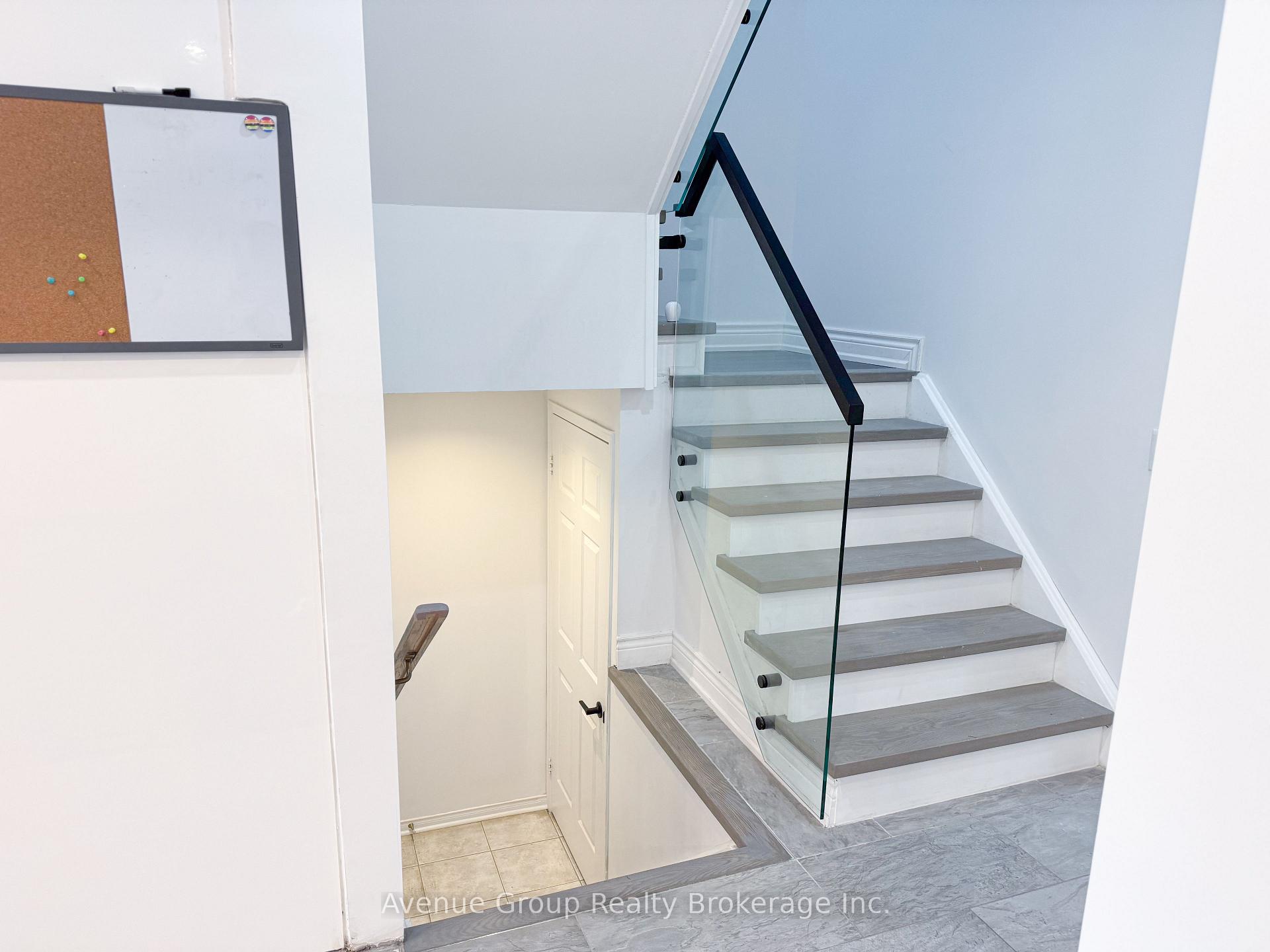 Photo 7 of 109 Snowdon Circle, Markham, Markville — HOMEH