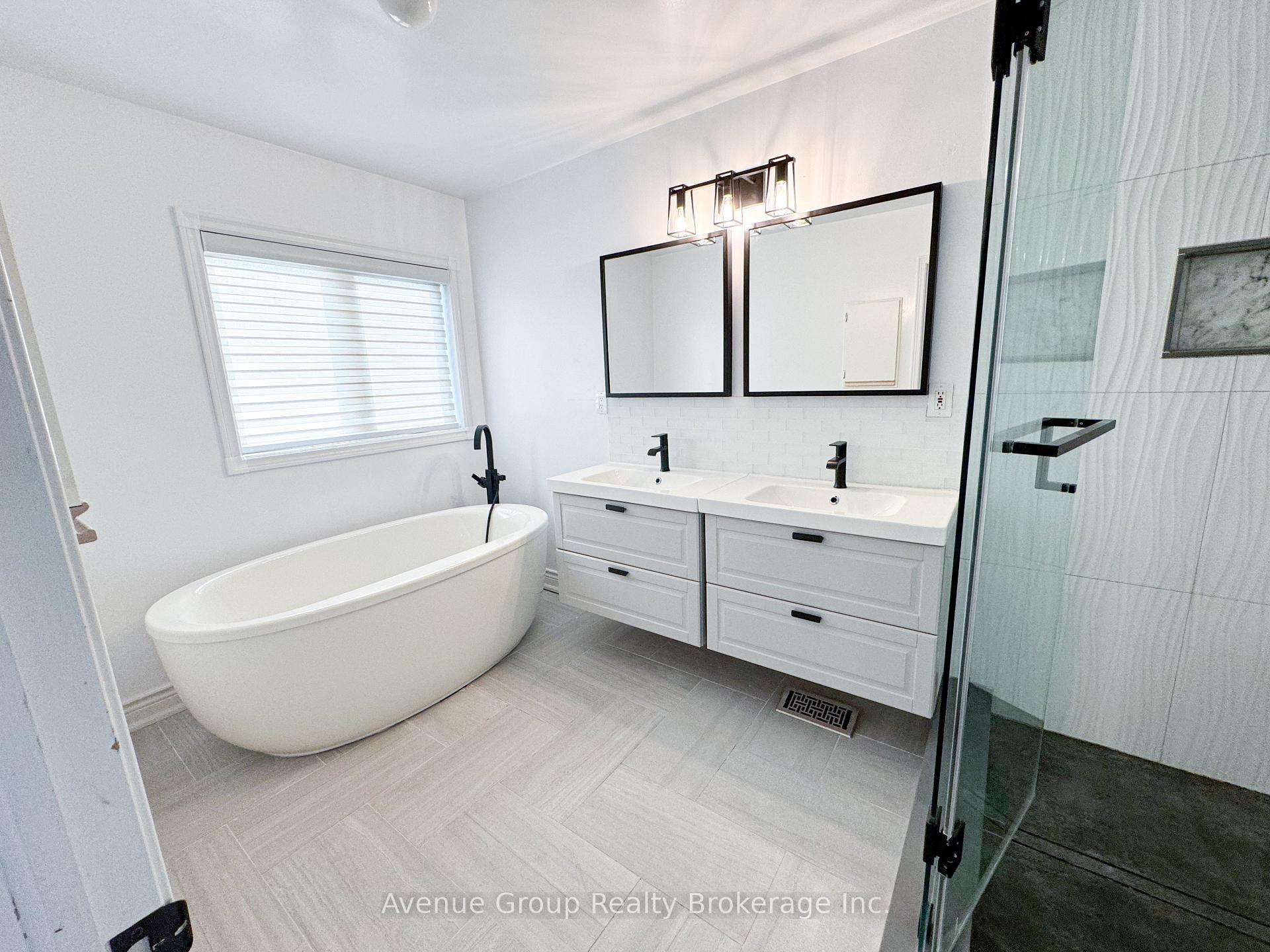 Photo 16 of 109 Snowdon Circle, Markham, Markville — HOMEH