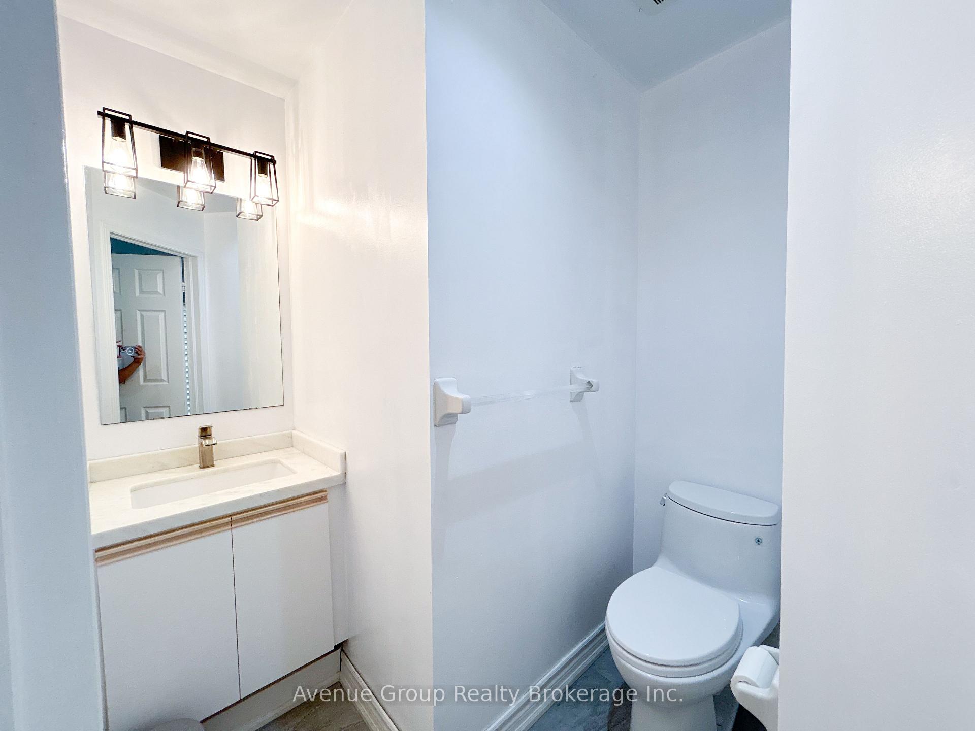 Photo 11 of 109 Snowdon Circle, Markham, Markville — HOMEH