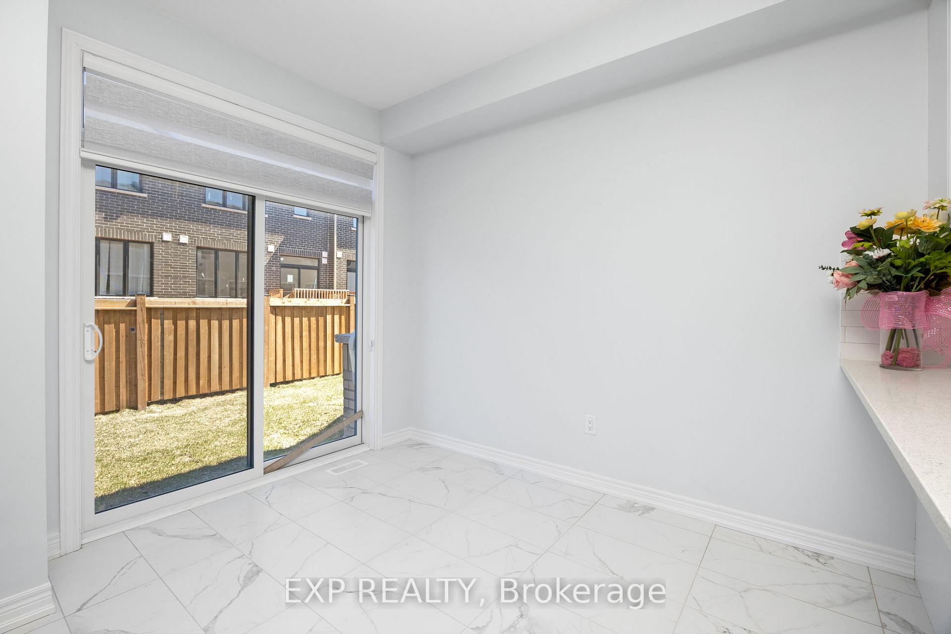 Photo 17 of 5 Milady Crescent, Barrie, Rural Barrie Southeast — HOMEH