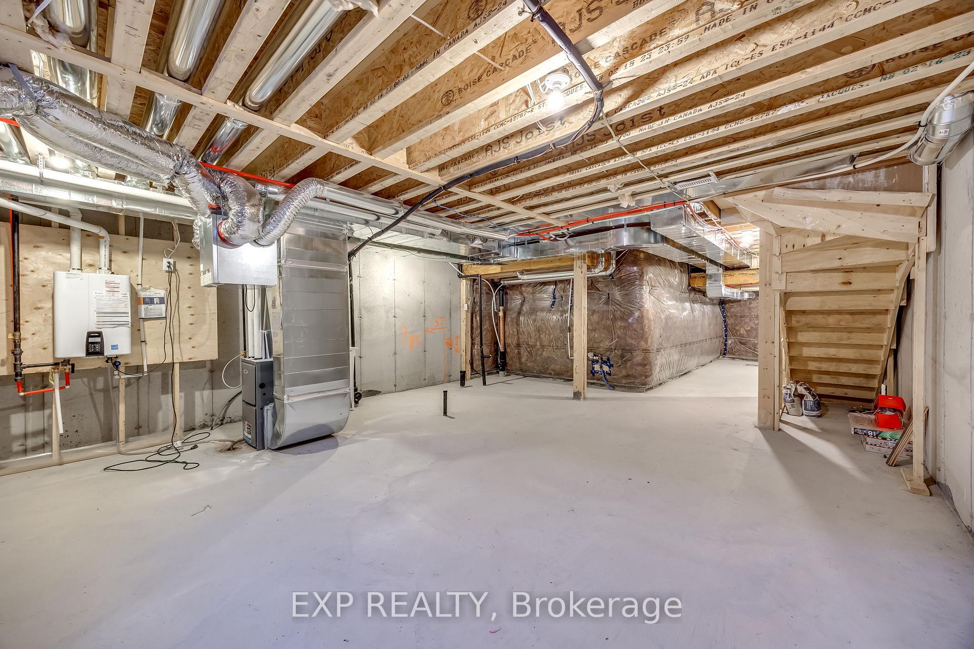 Photo 24 of 5 Milady Crescent, Barrie, Rural Barrie Southeast — HOMEH