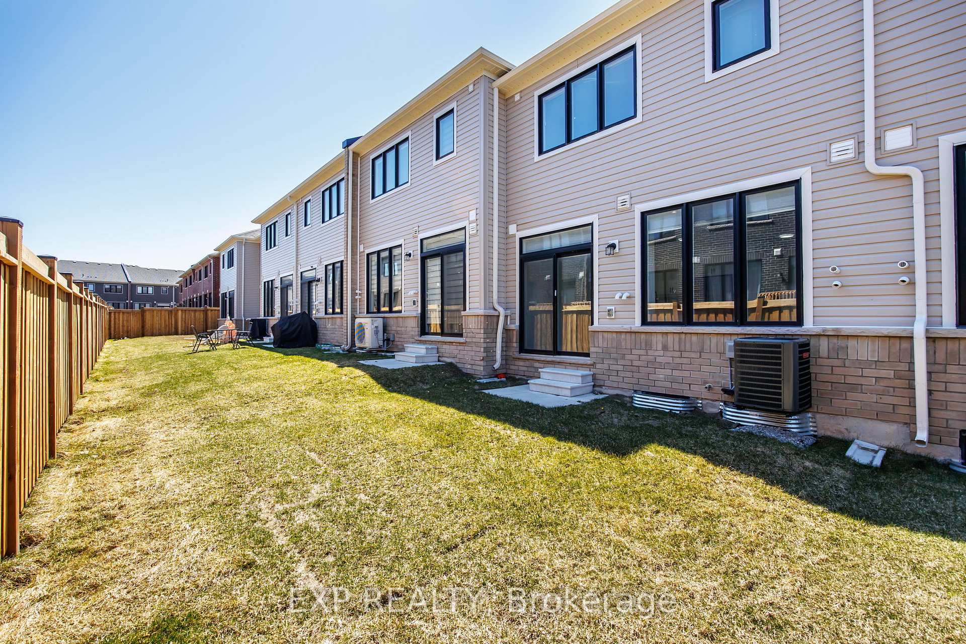 Photo 26 of 5 Milady Crescent, Barrie, Rural Barrie Southeast — HOMEH