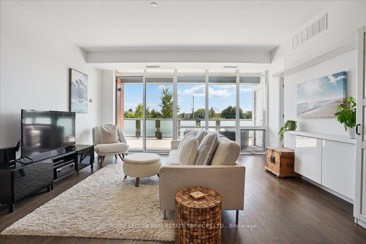 Photo 9 of Unit 105, 3028 Creekshore Common, Oakville, Glenorchy — HOMEH