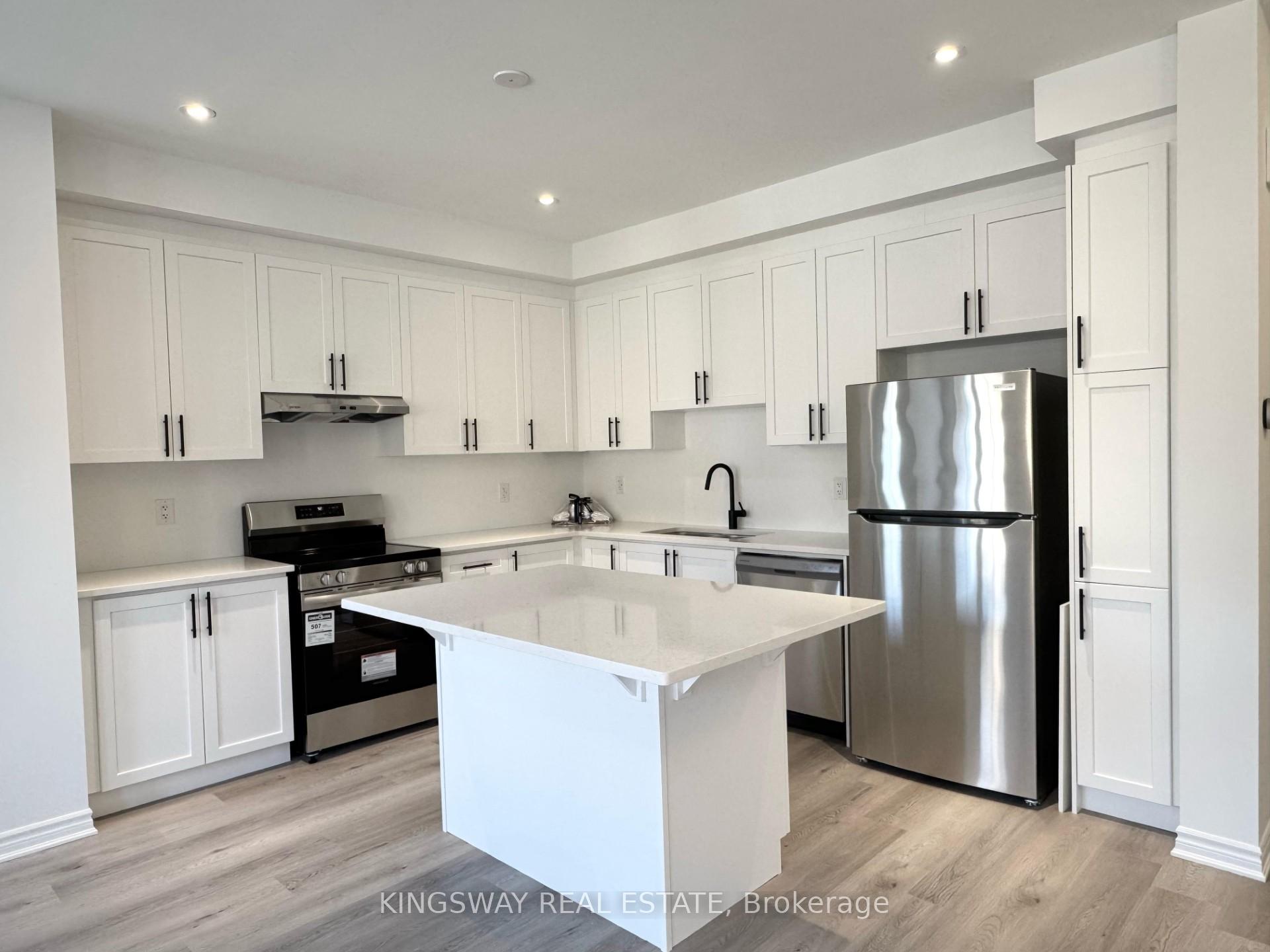Photo 10 of 73 Pearen Lane, Barrie, Rural Barrie Southwest — HOMEH