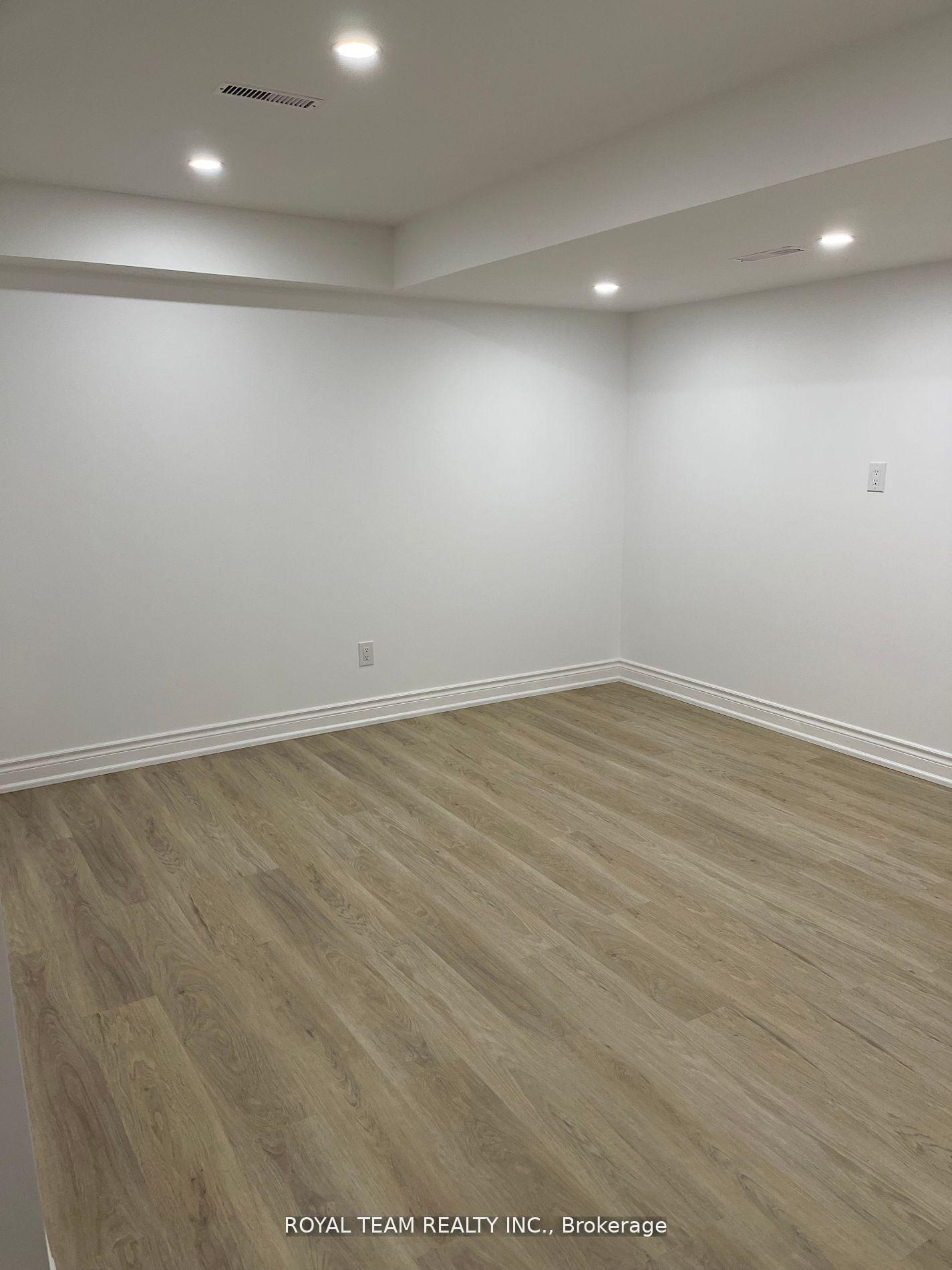 Photo 12 of Unit Bsmt, 41 Harvest Crescent, Barrie, Innis-Shore — HOMEH