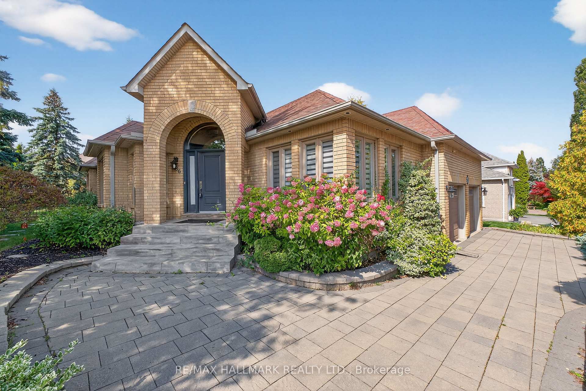 Photo 1 of 86 Roselawn Drive, Vaughan, Islington Woods — HOMEH