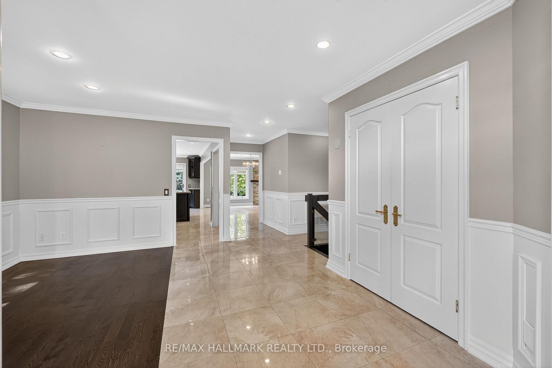 Photo 3 of 86 Roselawn Drive, Vaughan, Islington Woods — HOMEH