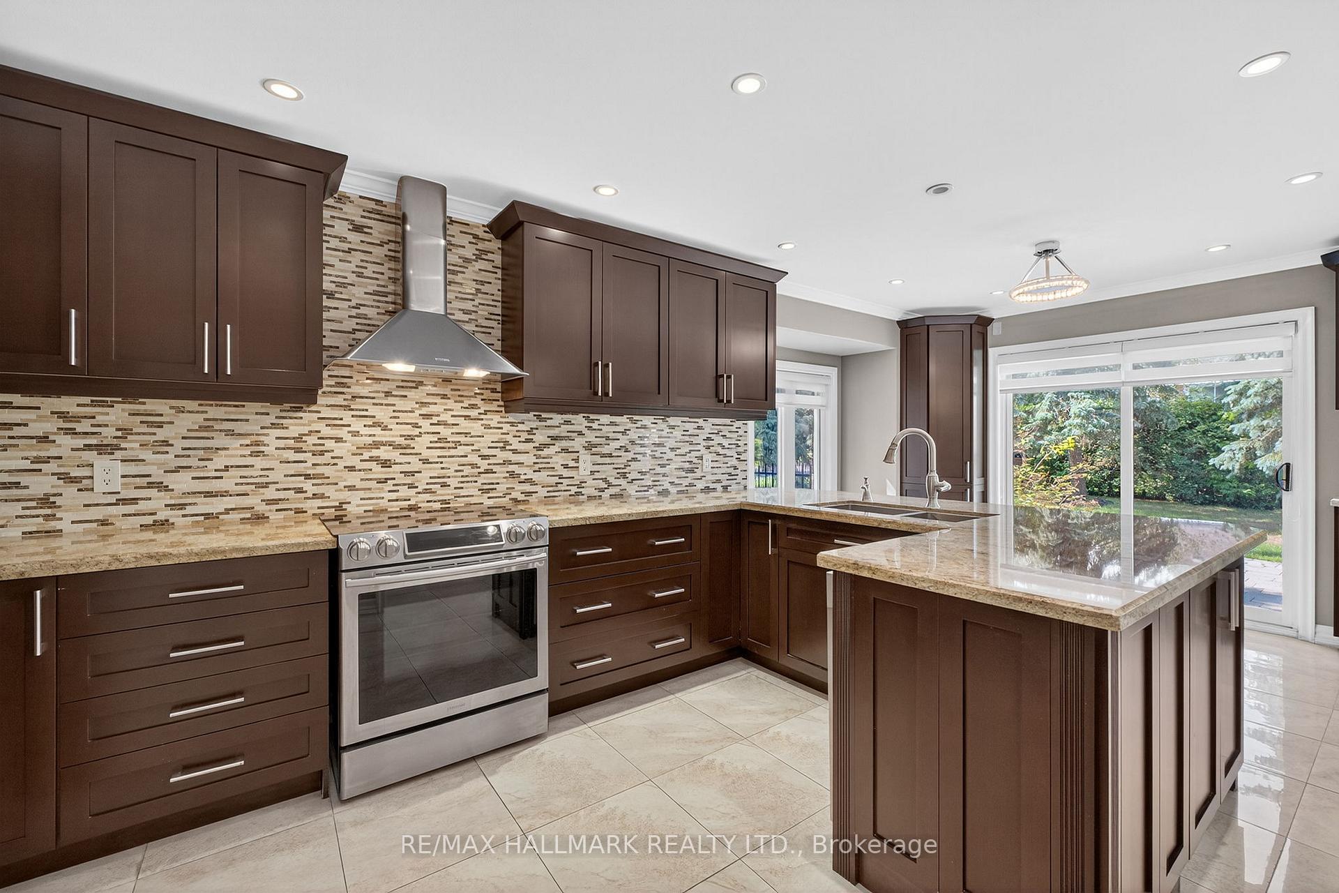 Photo 13 of 86 Roselawn Drive, Vaughan, Islington Woods — HOMEH