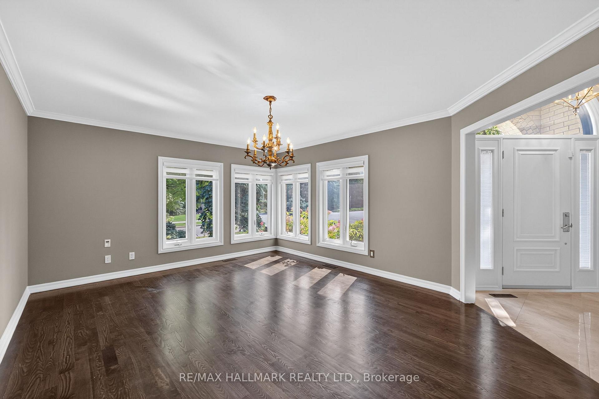 Photo 18 of 86 Roselawn Drive, Vaughan, Islington Woods — HOMEH