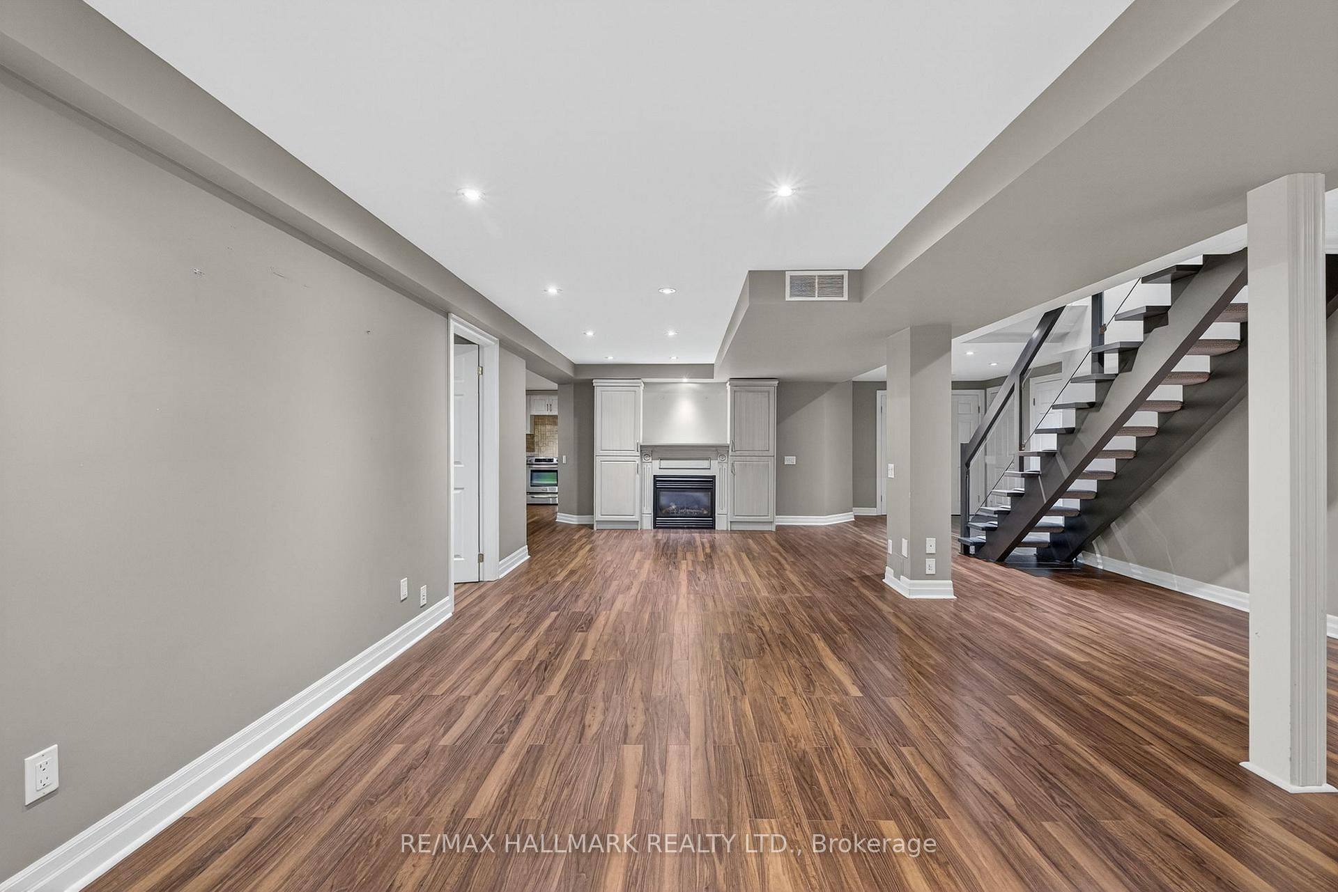 Photo 36 of 86 Roselawn Drive, Vaughan, Islington Woods — HOMEH