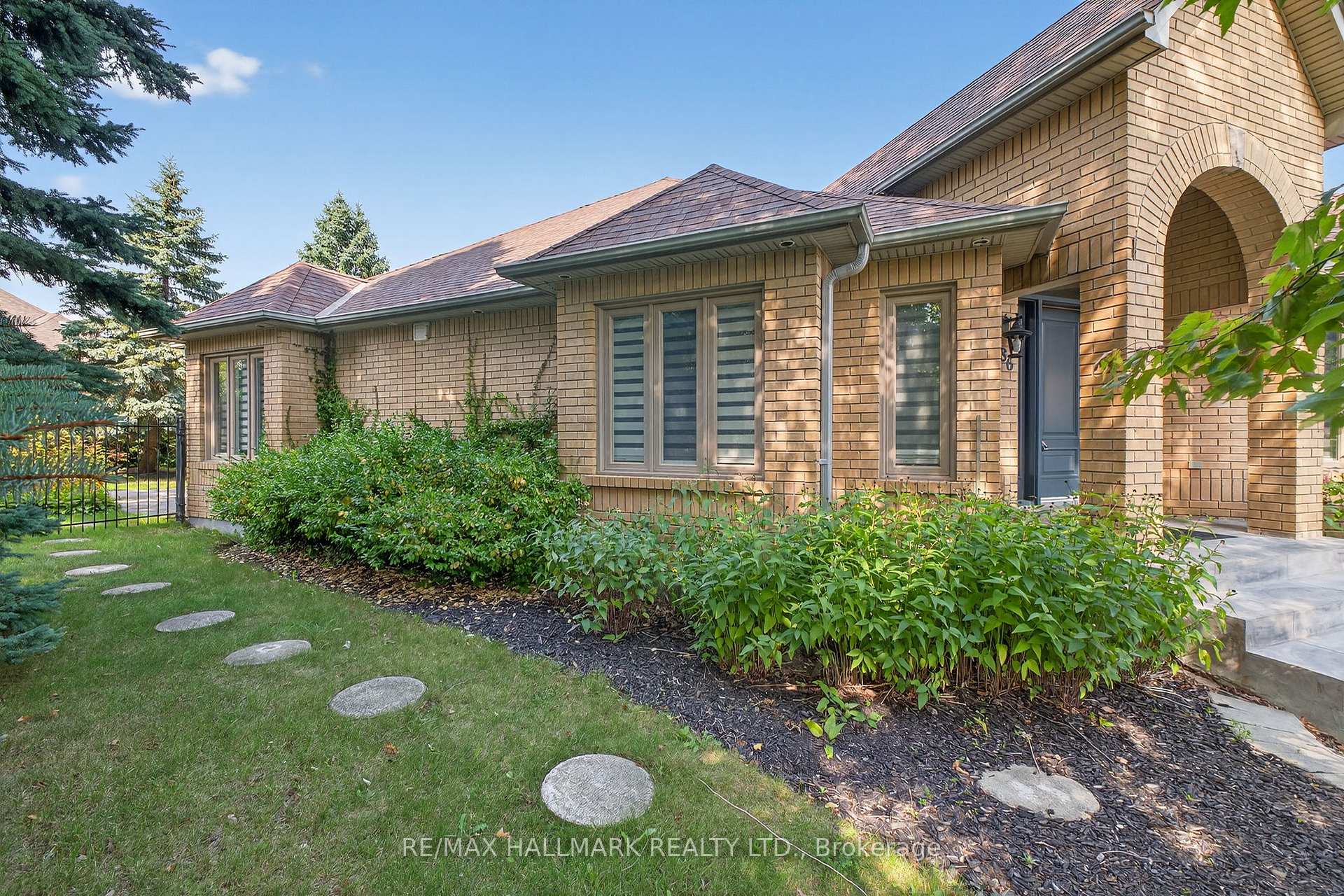 Photo 44 of 86 Roselawn Drive, Vaughan, Islington Woods — HOMEH