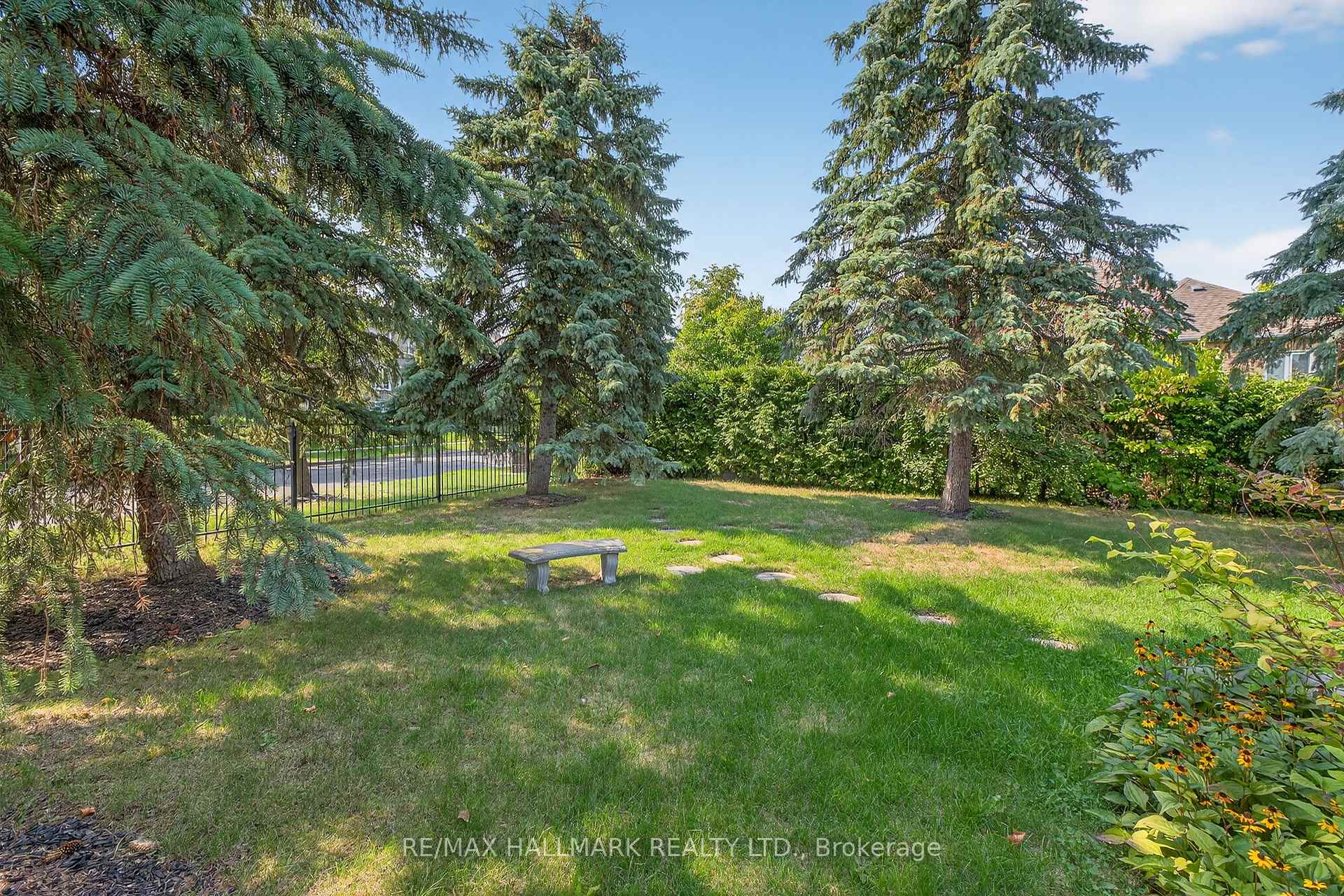 Photo 46 of 86 Roselawn Drive, Vaughan, Islington Woods — HOMEH