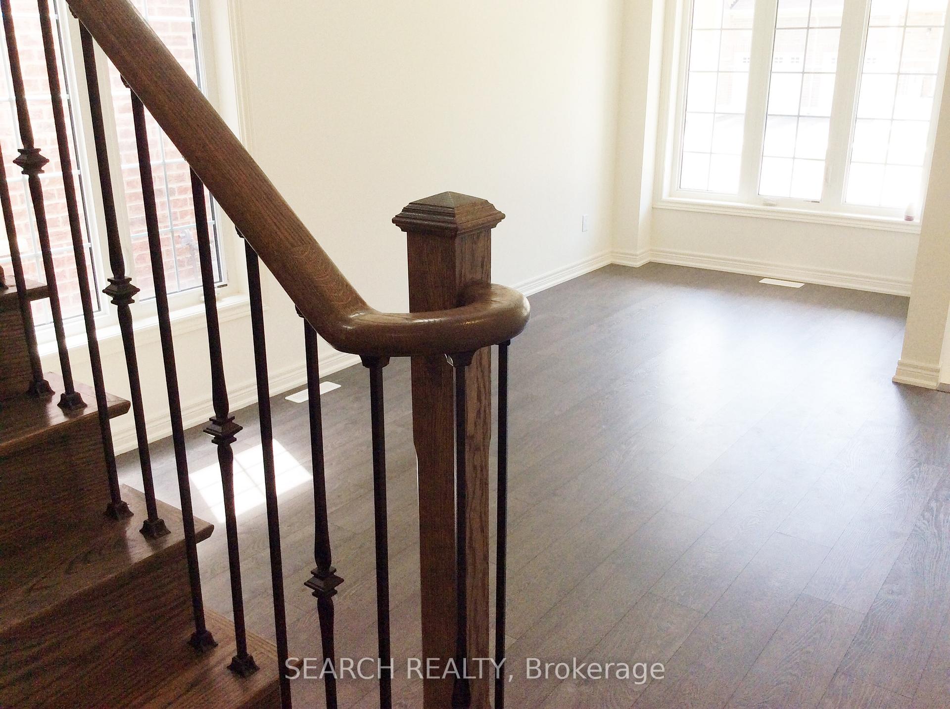 Photo 5 of 9 Exhibition Crescent, Brampton, Northwest Brampton — HOMEH