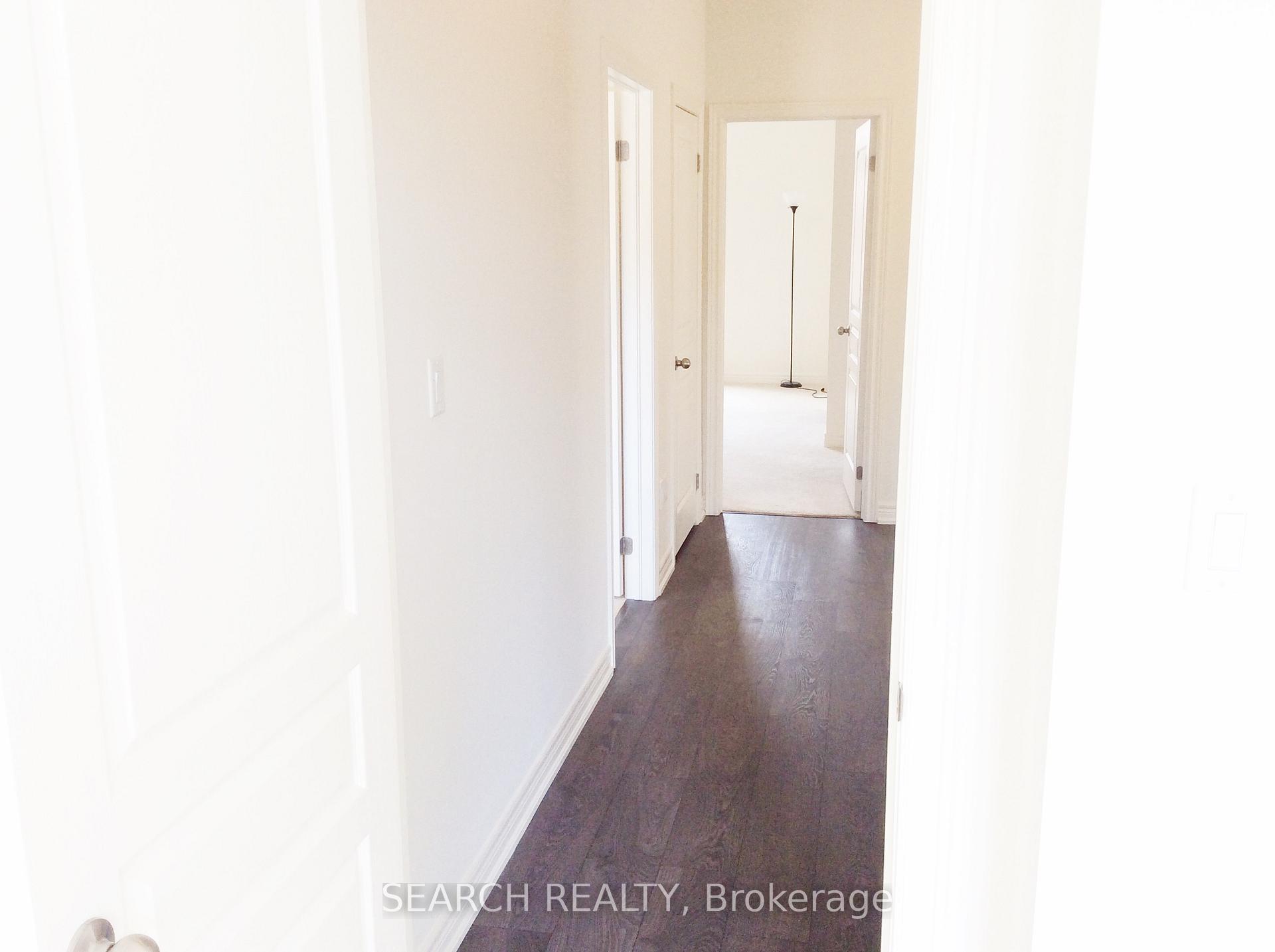 Photo 2 of 9 Exhibition Crescent, Brampton, Northwest Brampton — HOMEH