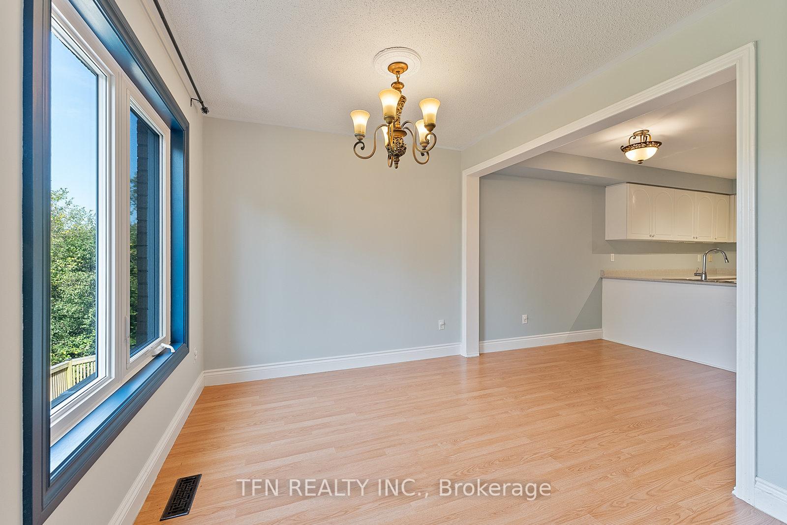Photo 4 of 24 Hawtin Lane, Aurora, Aurora Grove — HOMEH