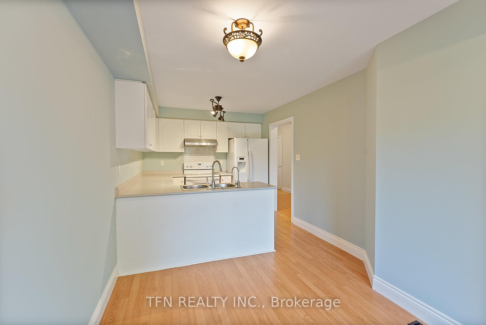 Photo 18 of 24 Hawtin Lane, Aurora, Aurora Grove — HOMEH