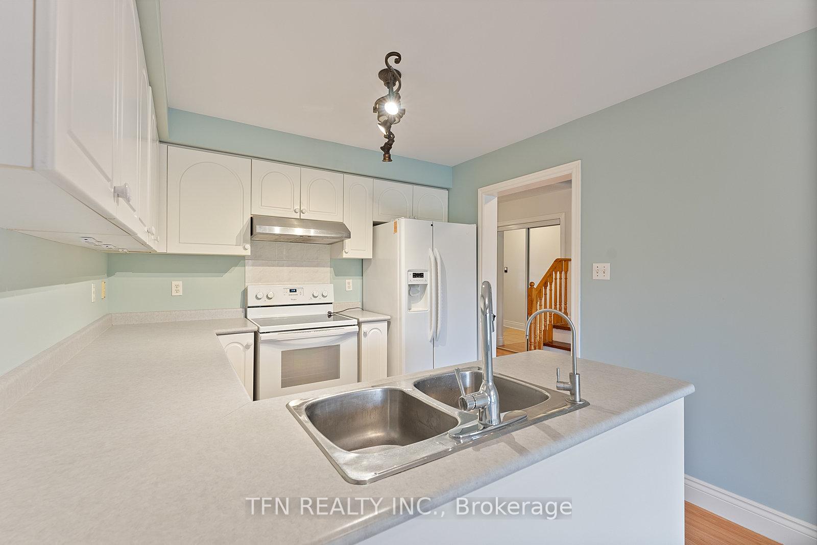 Photo 17 of 24 Hawtin Lane, Aurora, Aurora Grove — HOMEH