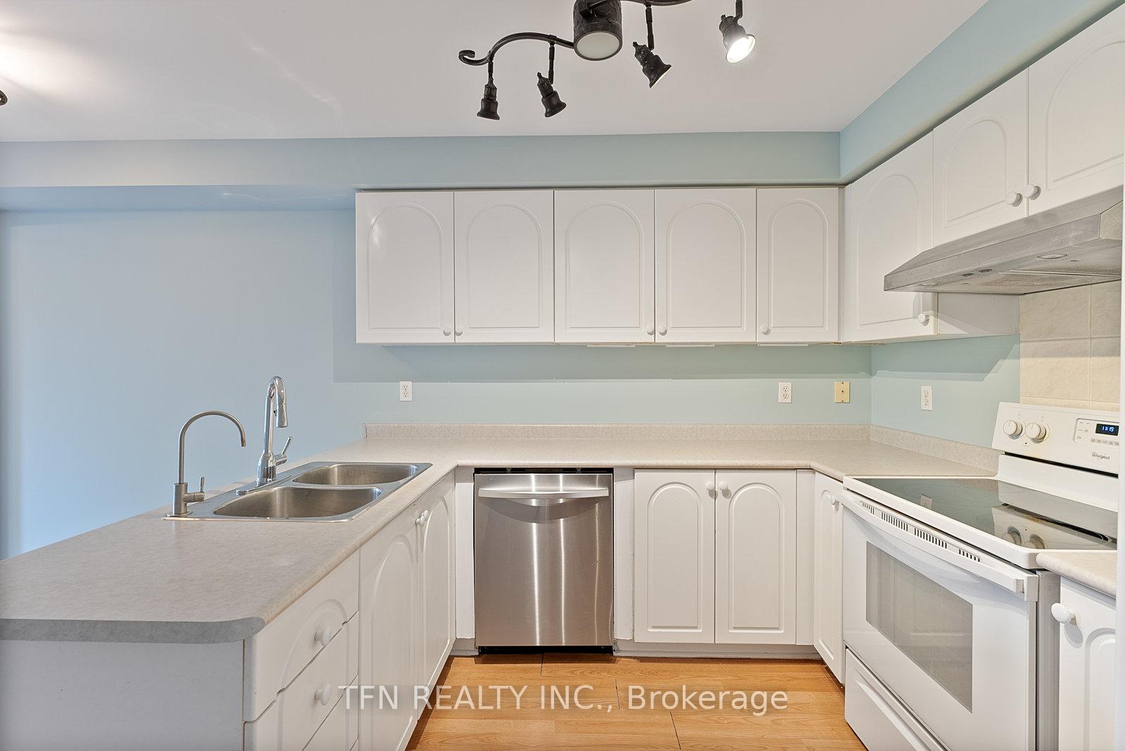 Photo 14 of 24 Hawtin Lane, Aurora, Aurora Grove — HOMEH