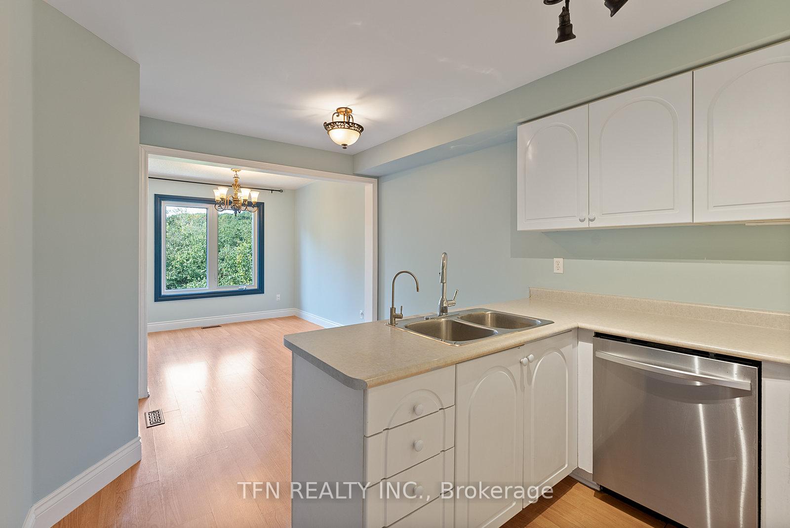 Photo 21 of 24 Hawtin Lane, Aurora, Aurora Grove — HOMEH