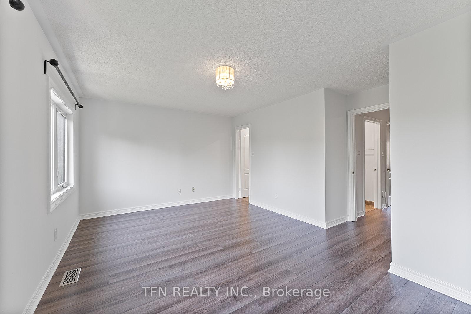 Photo 33 of 24 Hawtin Lane, Aurora, Aurora Grove — HOMEH