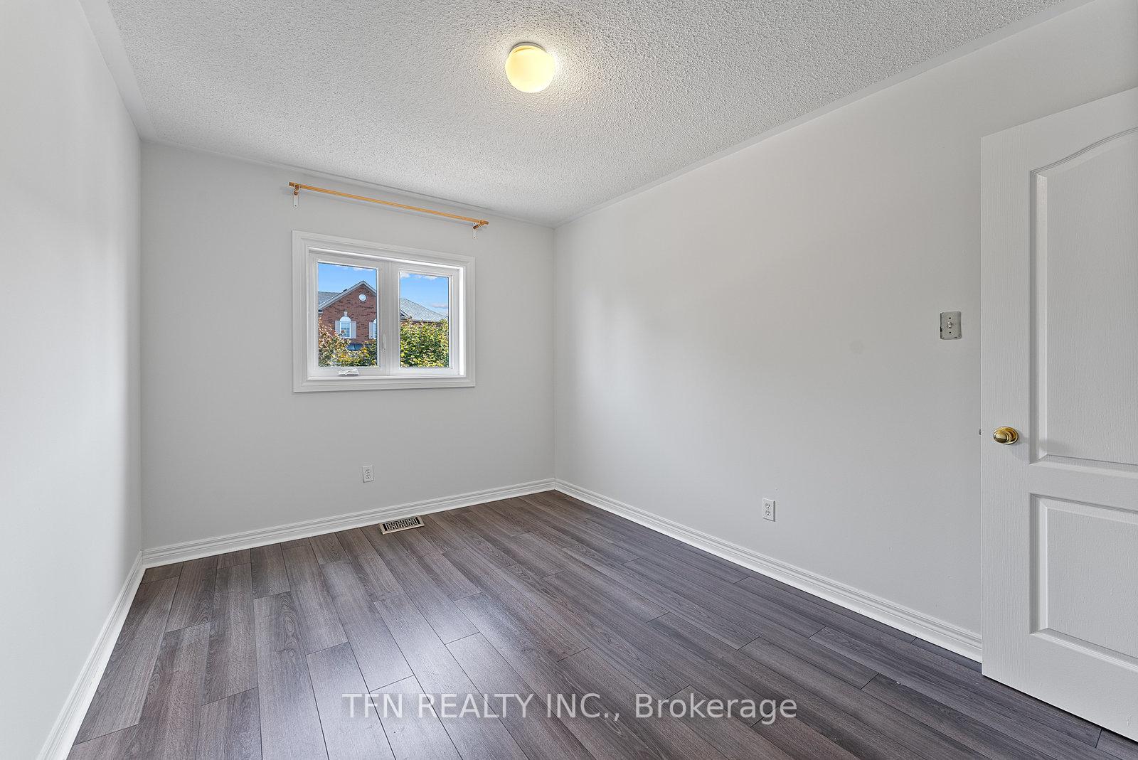 Photo 39 of 24 Hawtin Lane, Aurora, Aurora Grove — HOMEH