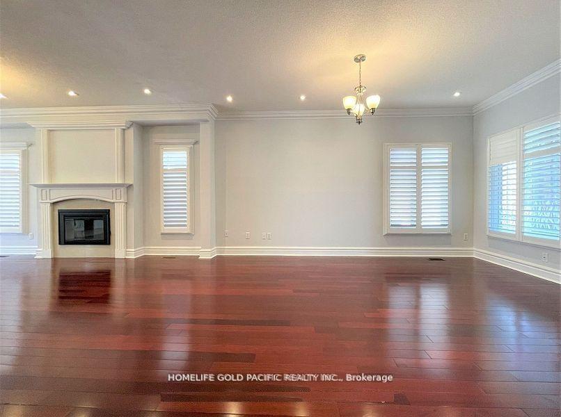 Photo 3 of 95 Tomlinson Circle, Markham, Buttonville — HOMEH
