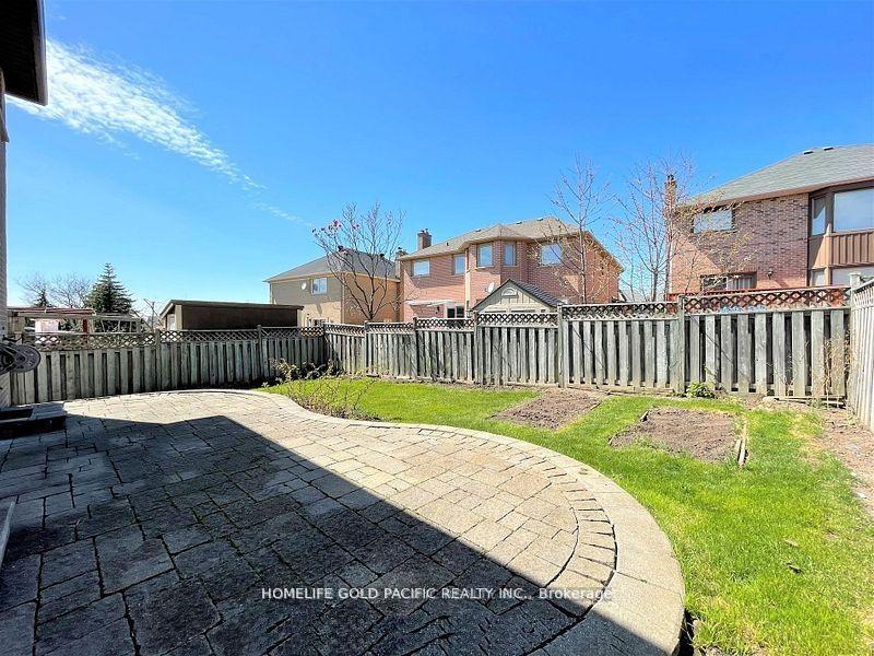 Photo 38 of 95 Tomlinson Circle, Markham, Buttonville — HOMEH