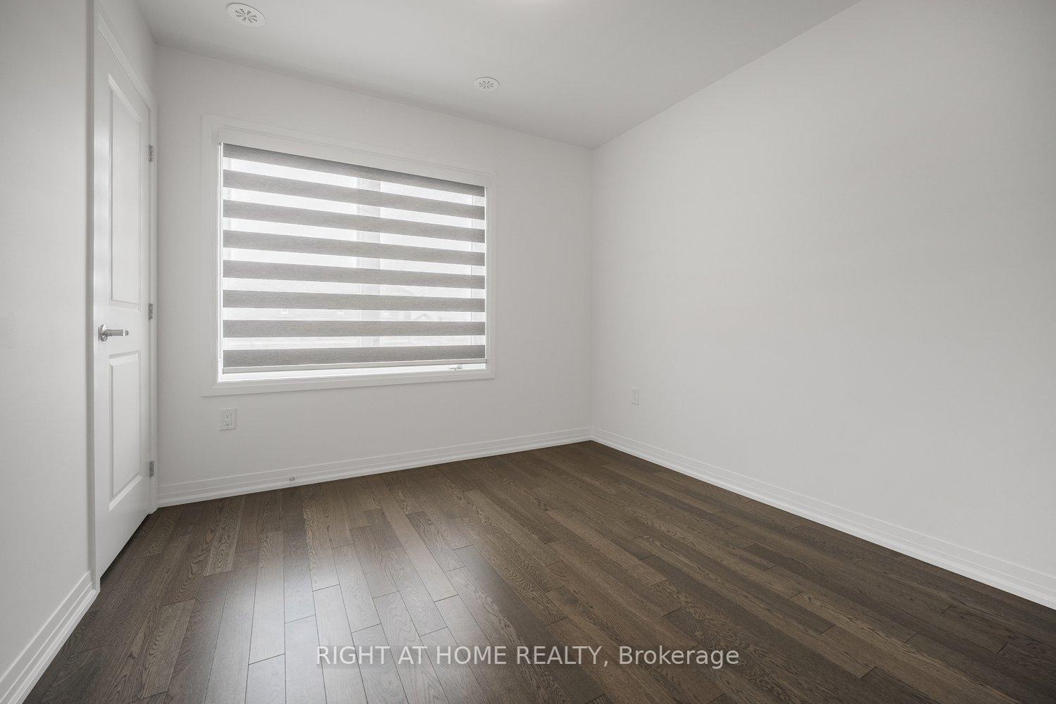 Photo 17 of 104 coolhurst Avenue, Brampton, Northwest Brampton — HOMEH