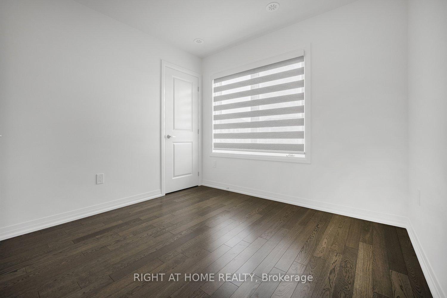 Photo 6 of 104 coolhurst Avenue, Brampton, Northwest Brampton — HOMEH