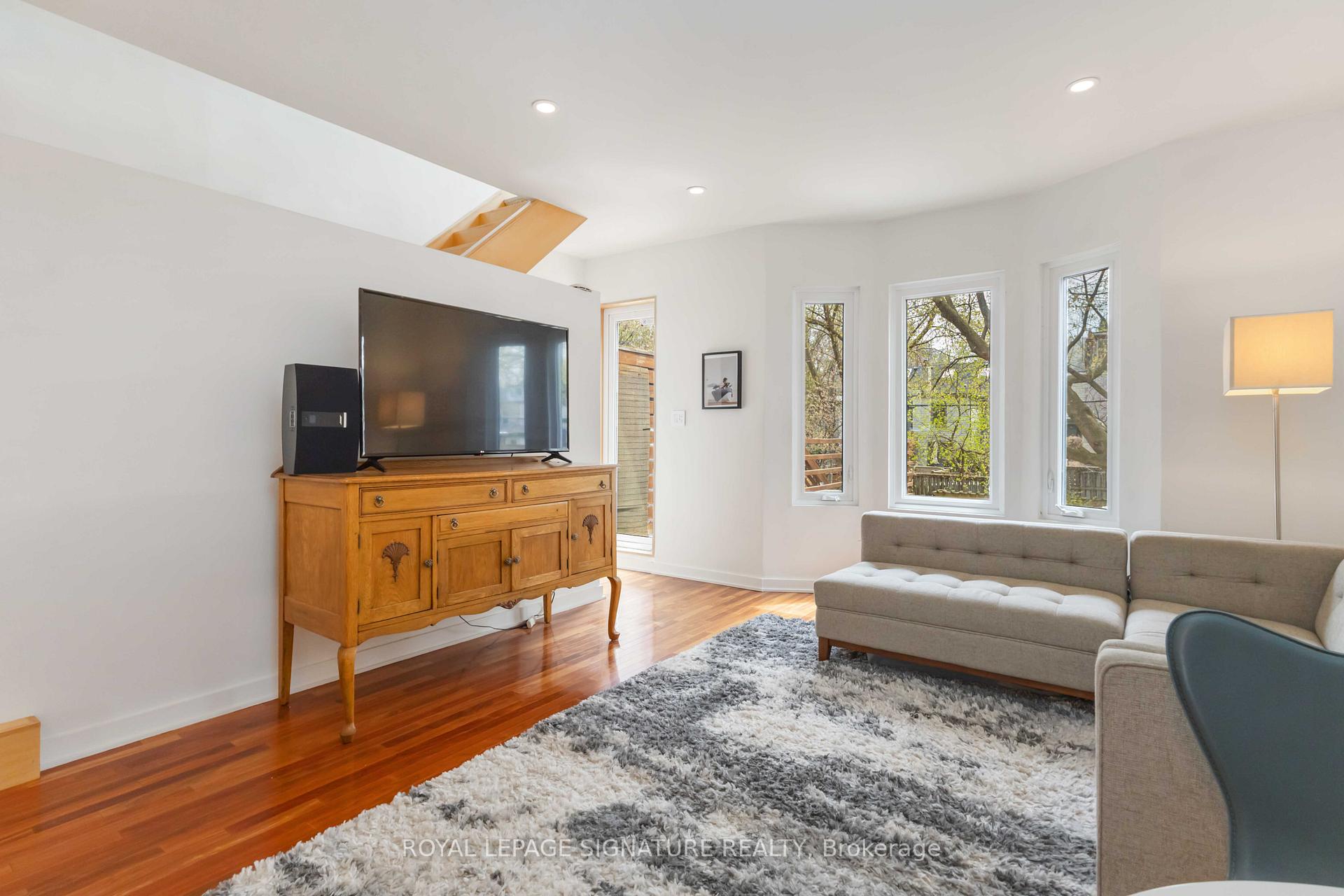 Photo 25 of 91 Strathcona Avenue, Toronto, Blake-Jones — HOMEH