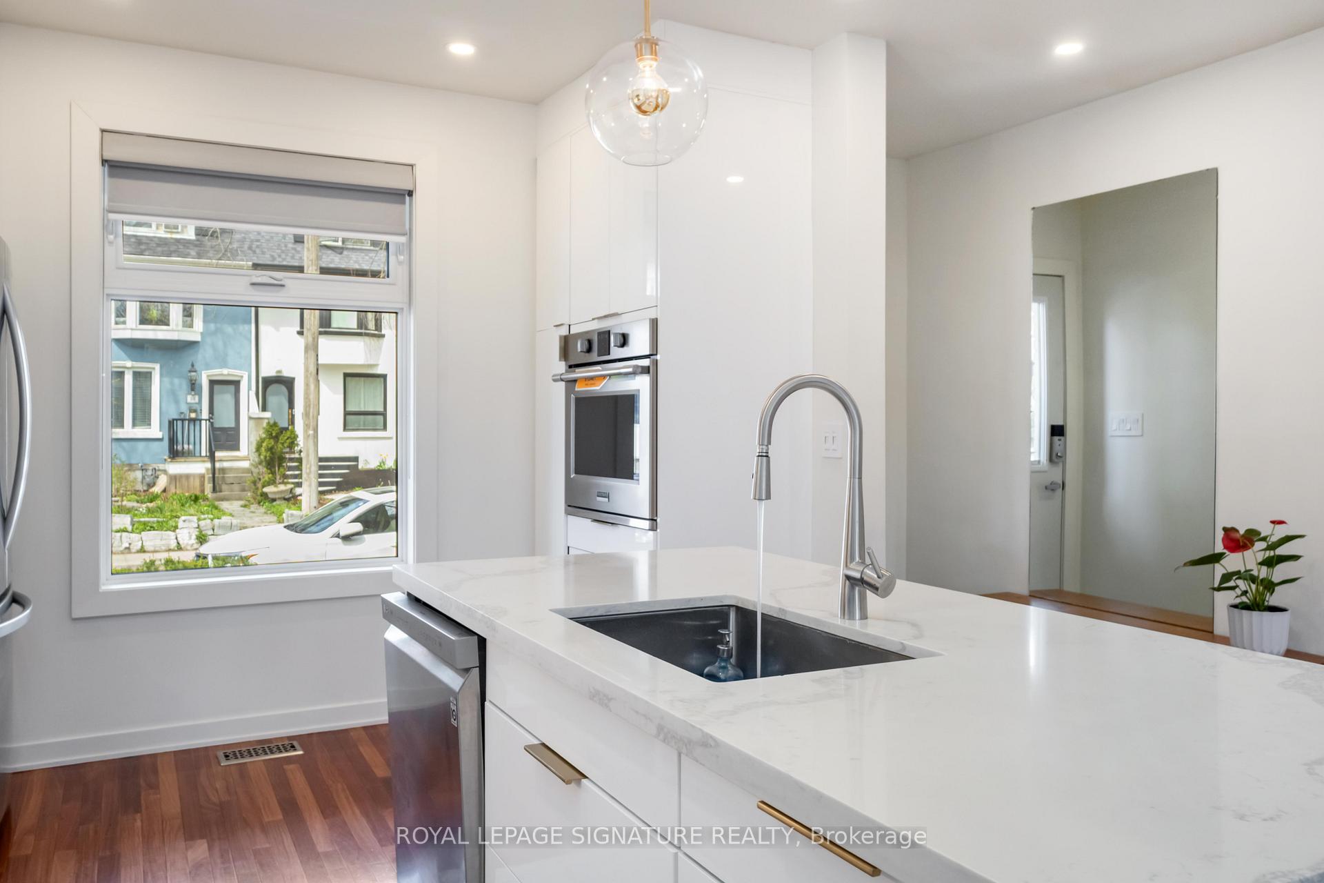 Photo 35 of 91 Strathcona Avenue, Toronto, Blake-Jones — HOMEH