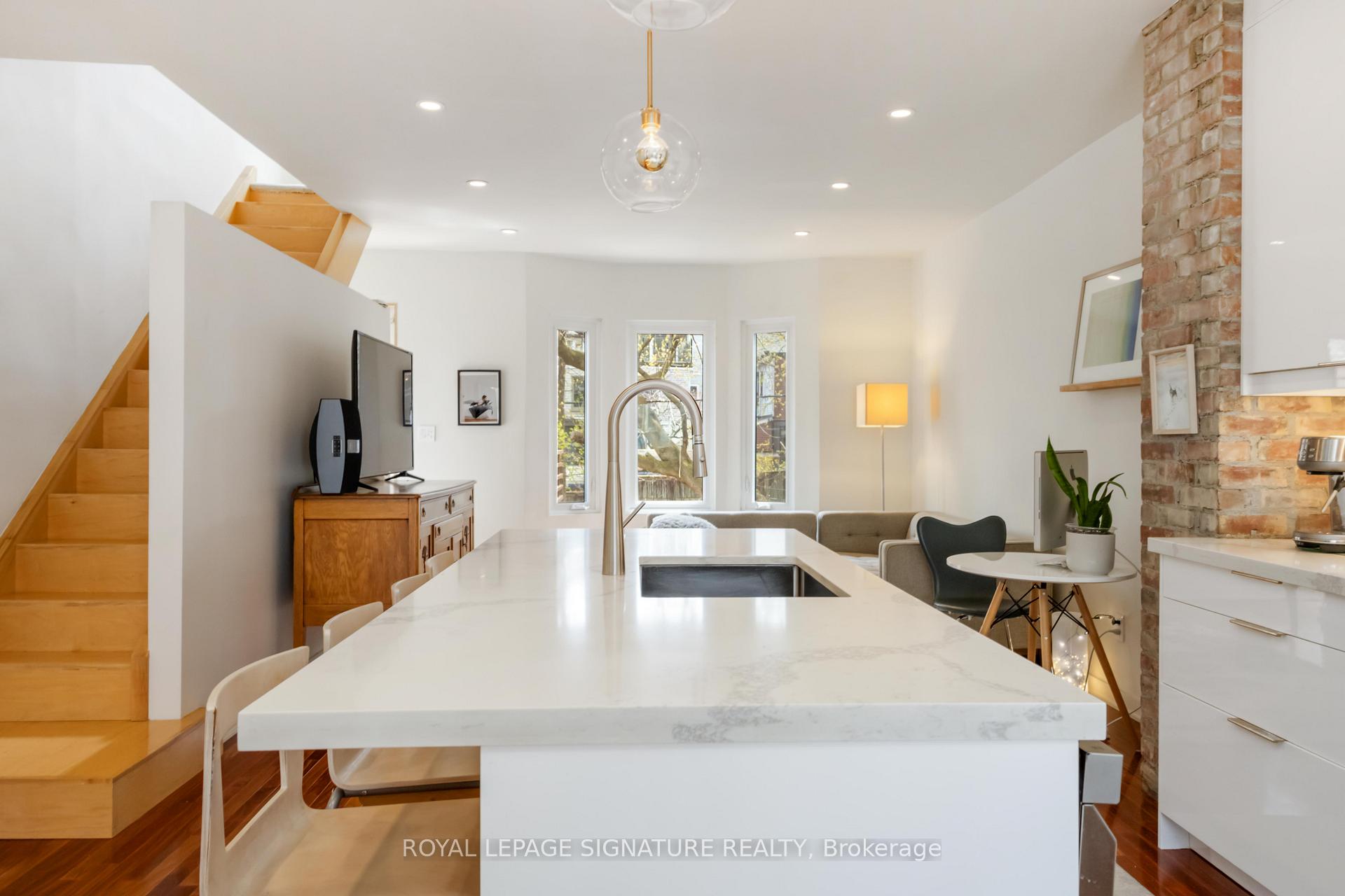 Photo 14 of 91 Strathcona Avenue, Toronto, Blake-Jones — HOMEH