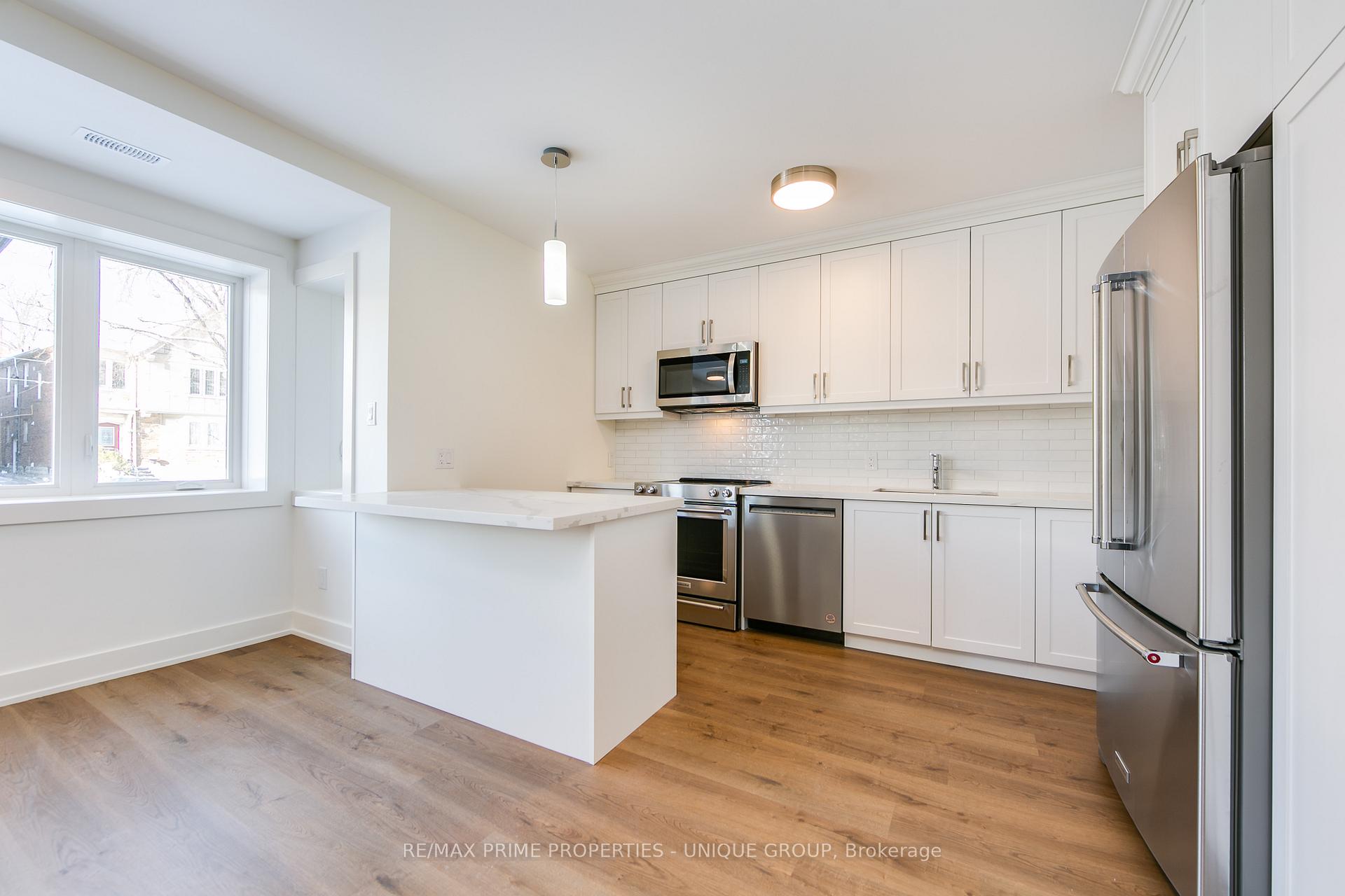 Photo 6 of Unit A, 471 Oriole Parkway, Toronto, Yonge-Eglinton — HOMEH